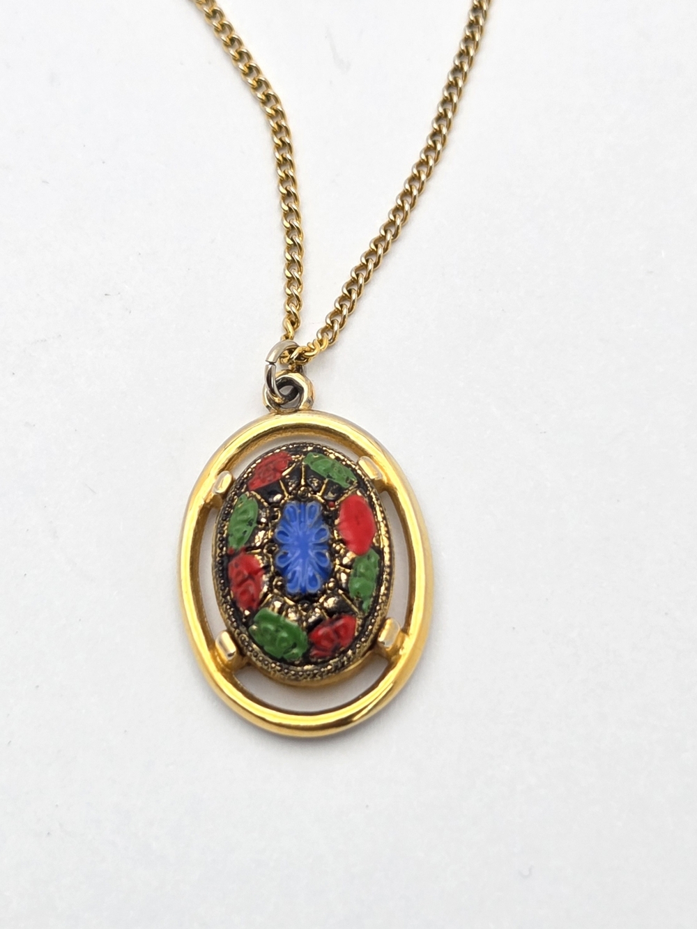 Vintage Sarah Coventry Micro Mosaic Style Pendant Necklace Gold Tone